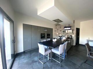  Maison � vendre 6 pi�ces 195 m�