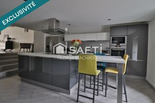  Maison � vendre 9 pi�ces 219 m�