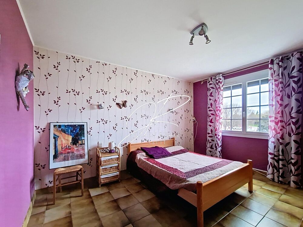 Vente Maison Maison T5 170 m� terrain 2300 m� garage et piscine Serignan