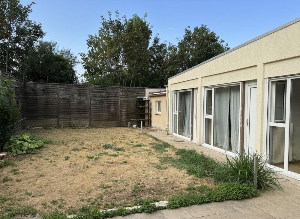 Location Maison Maison 108 m² – 4 chambres – Jardin – Box – Grigny Grigny