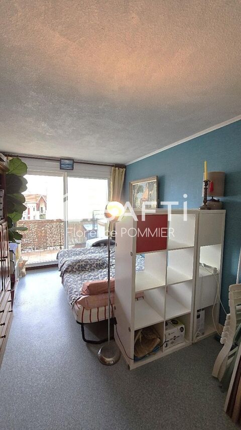   Arcachon � Grand studio 27 m� climatis� avec balcon, vue piscine & aper�u Bassin Appartement - 1 pi�ce(s) - 27 m�