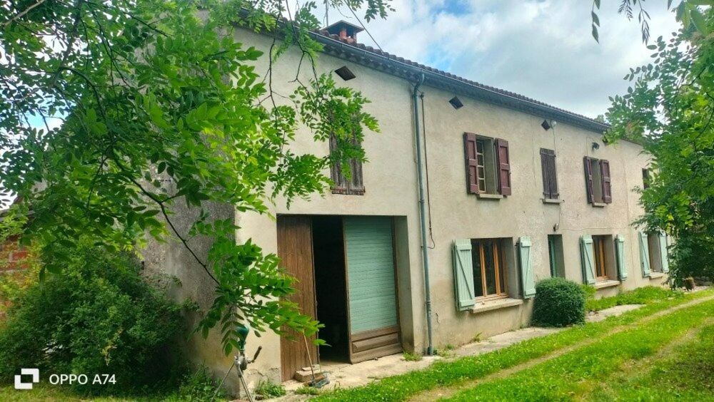 Vente Maison Ancienne ferme d'environ 220 m² avec deux grandes parcelles de terres agricoles, dépendances et puits . Giroussens
