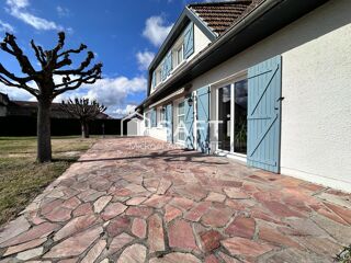  Maison  vendre 7 pices 194 m