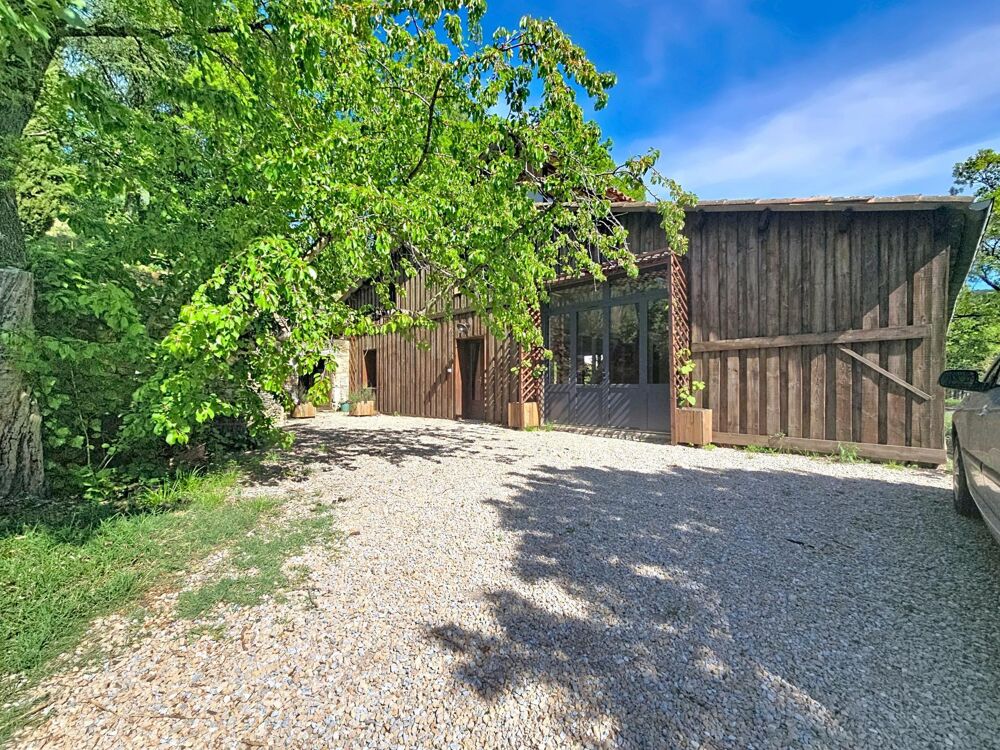 Vente Maison Superbe maison de caractère implantée sur son grand terrain Faugeres