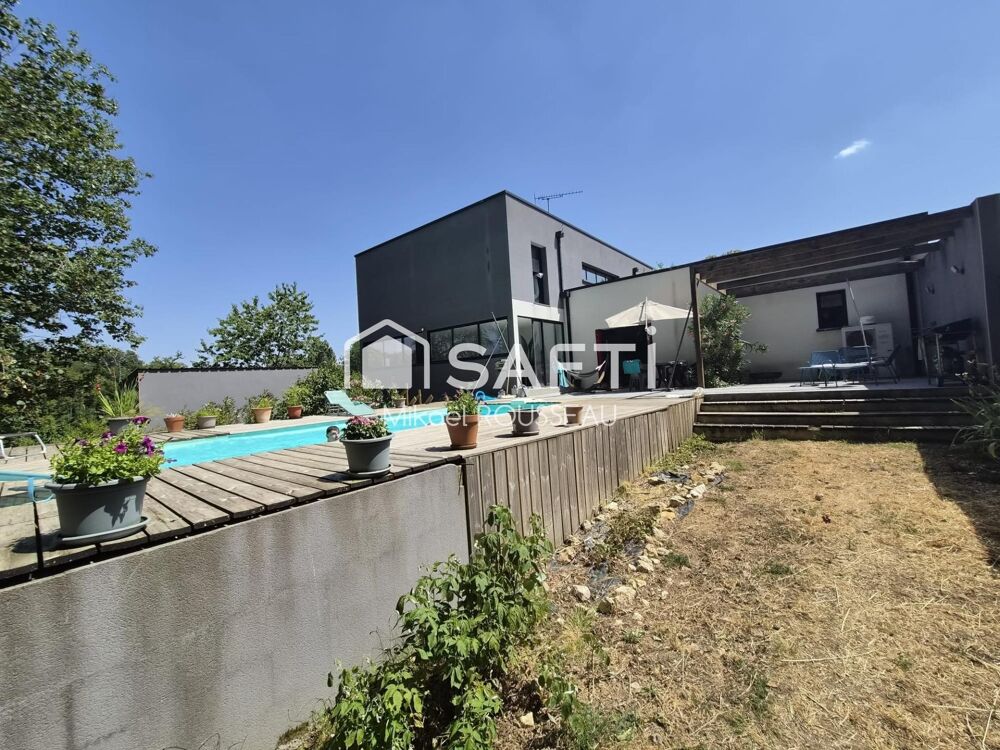 Vente Maison Grande maison contemporaine avec piscine en bord de foret et proche d'un axe, Poitiers à 10 minutes. Montamise