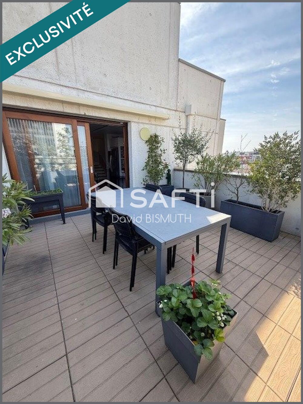 Vente Appartement A VENDRE – Superbe Duplex 5 pièces 4 chambres de 108 m2  avec terrasse de 24 m2 – Dernier étage avec ascenseur Gennevilliers