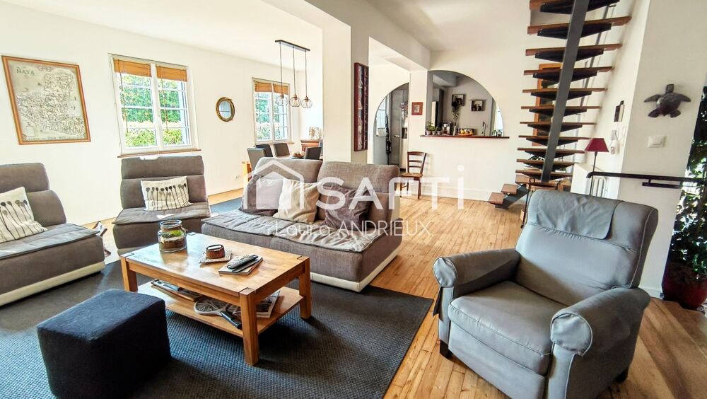 Maison de 183m² avec piscine et son jardin de 2500m² sur Grépiac à 5min de Venerque