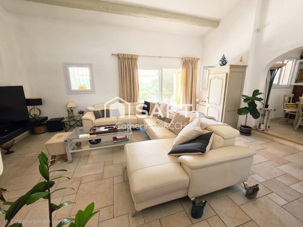 à vendre  Maison Roquebrune-sur-Argens (83520)
