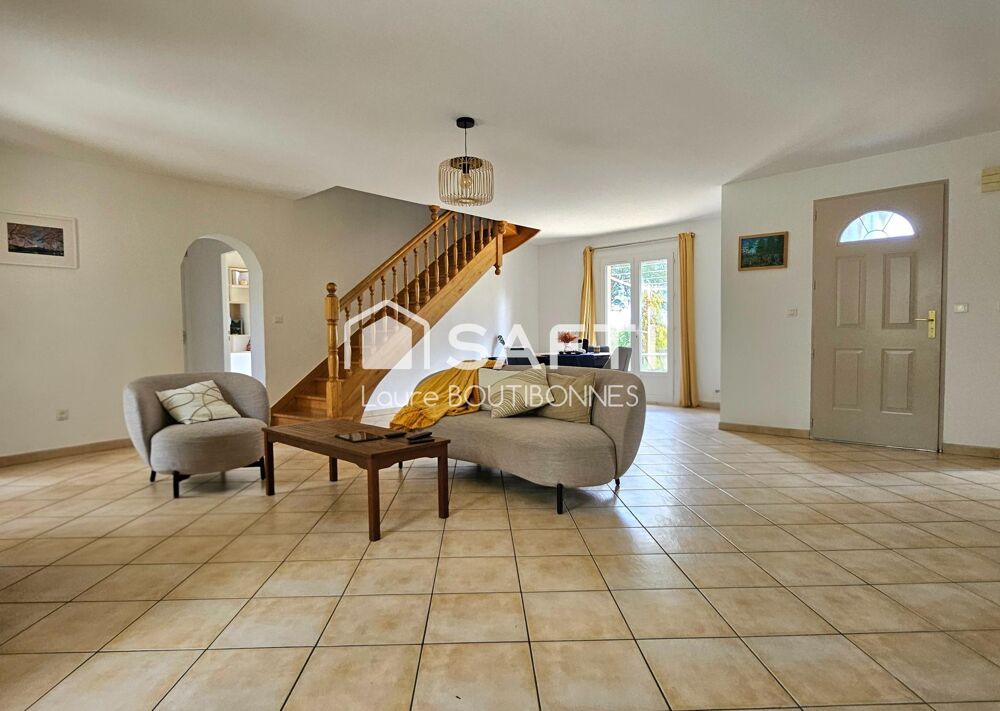 Vente Maison Maison 172m² - 4 chambres - garage 60m² Saint-sulpice-la-pointe