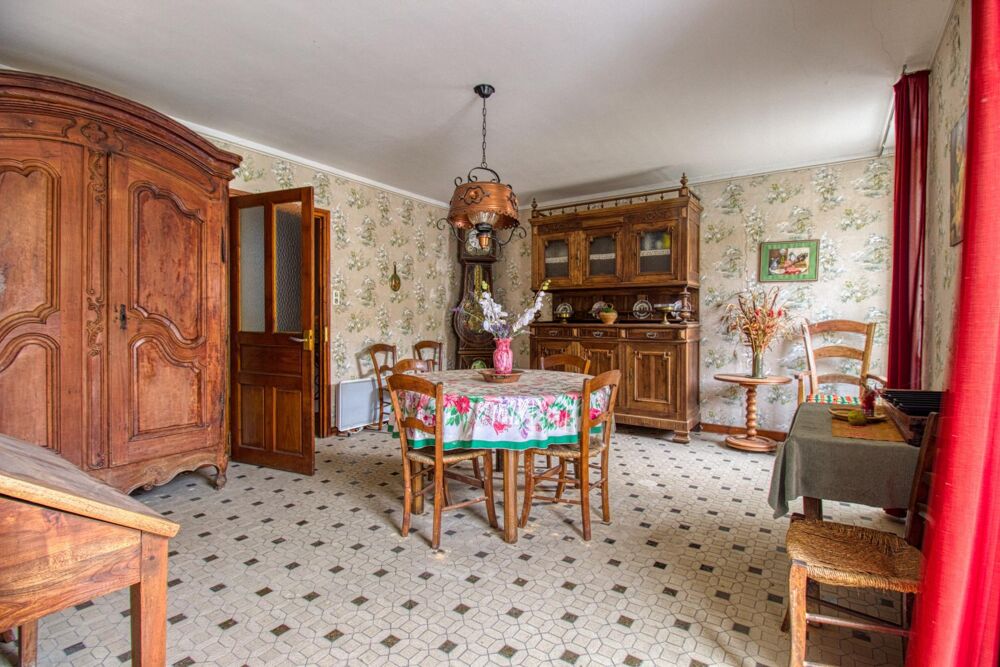 Vente Maison Maison de ville 100m2 à rénover à Plaisance centre, avec garage et cave. Plaisance