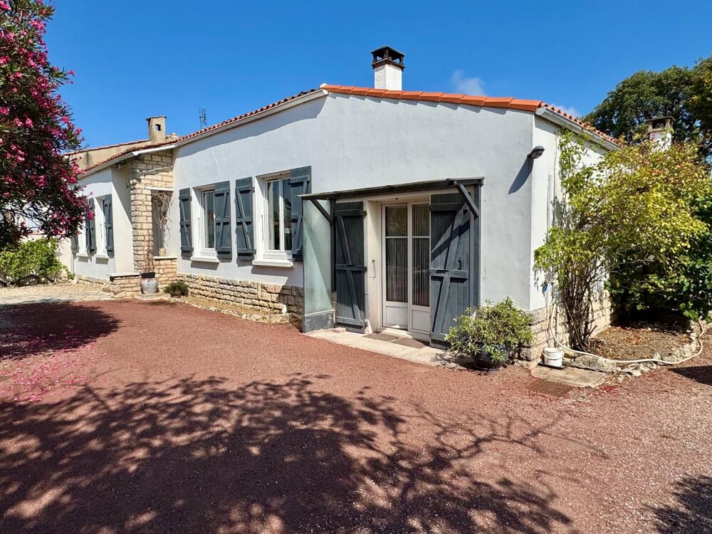 Vente Maison Maison avec parc arboré et dépendances Le chateau-d'oleron