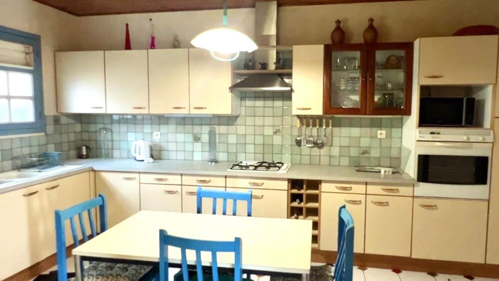 Vente Maison Grande maison avec potentiel locatif, garage Fort-de-france
