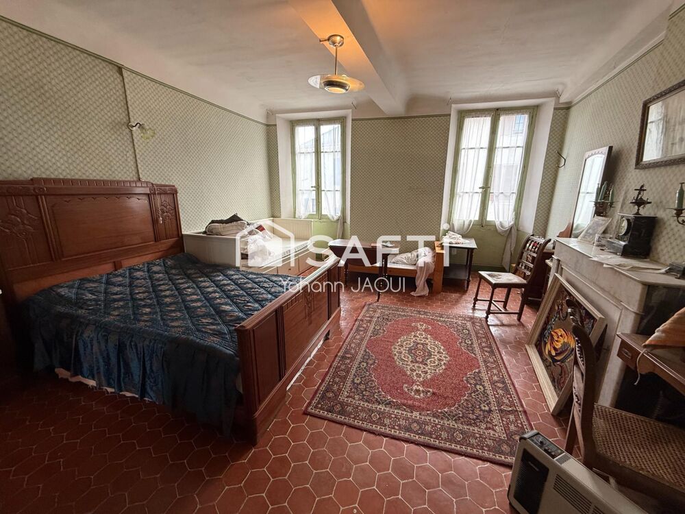 Maison de village 242m² + jardin - Idéal investisseur - Fort potentiel locatif.