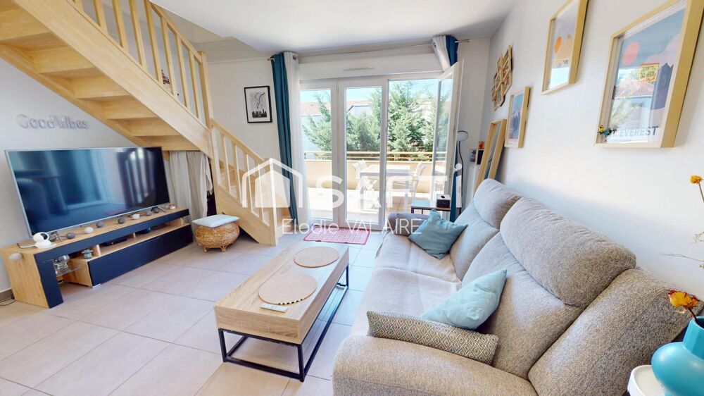 Appartement T2 43m² en Duplex Dernier étage avec grande Terrasse et un garage