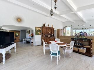  Maison à vendre 8 pièces 215 m²