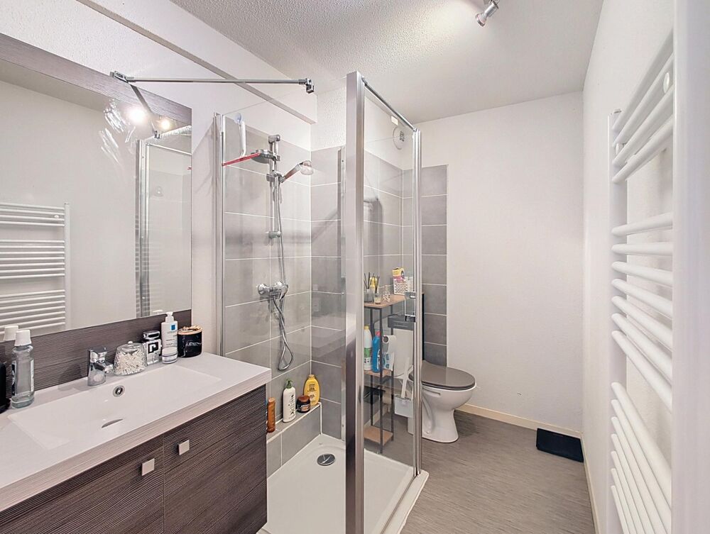 Vente Appartement Grand T2 à Eysines, avec place de parking et terrasse Eysines
