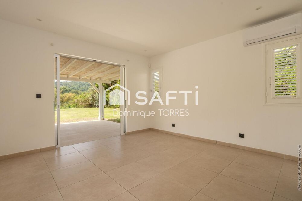 Vente Maison VAUCLIN : Villa contemporaine avec piscine et grand jardin plat Le vauclin