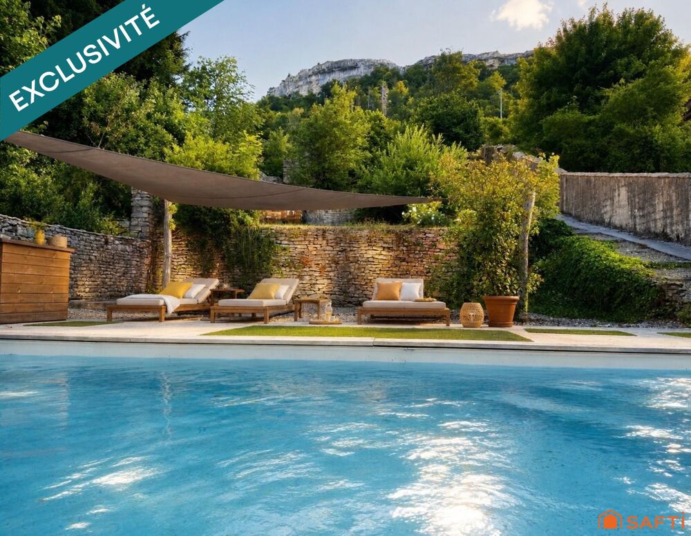 Vente Maison Vue d'exception, bien rare place Courbet Ornans