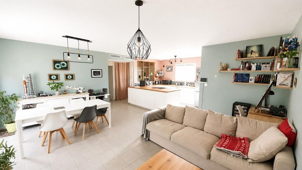 Vente Maison maison de 92 m2 avec trois chambres et un bureau situé a Saint Quentin de Baron sur un terrain de 440m2 proche de toute commodit Saint-quentin-de-baron