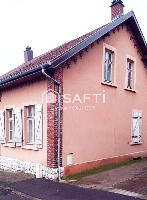   Maison � r�nover avec fort potentiel, id�alement situ�e en lisi�re de for�t dans un secteur recherch�. Maison - 5 pi�ce(s) - 85 m�