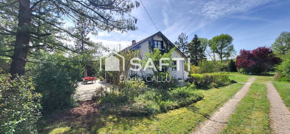Maison sur 4 868 m² de terrain avec dépendance