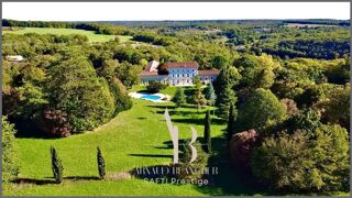  Maison à vendre 15 + pièces 620 m²