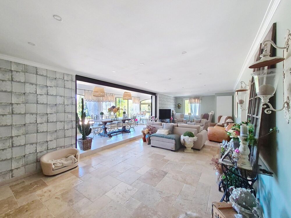 � vendre  Maison Charbonni�res-les-Bains (69260)