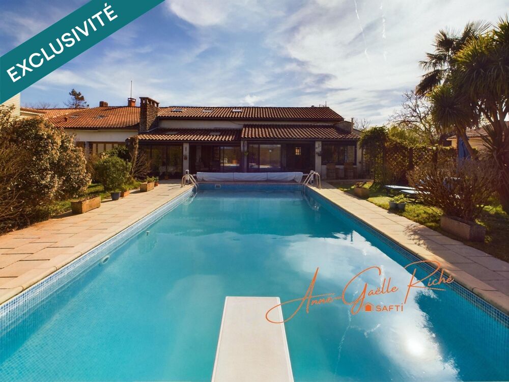Vente Maison Propriété charentaise avec Gîte meublé, piscine et revenus locatifs Semoussac