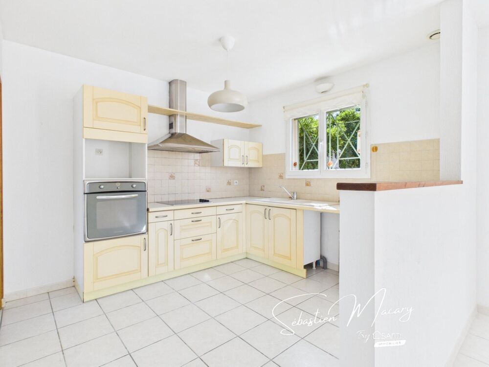 Vente Maison Maison de plain-pied - 4 chambres - Terrain 1 220 m² Gauriaguet