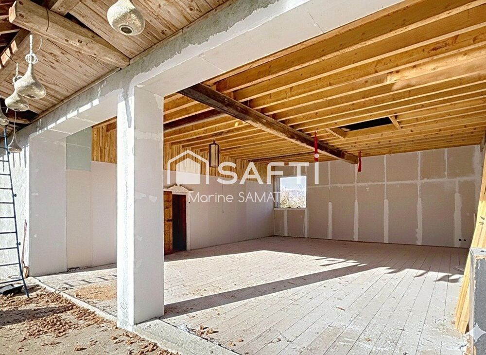 Vente Maison Maison mitoyenne à rénover avec locaux et garage Filliere
