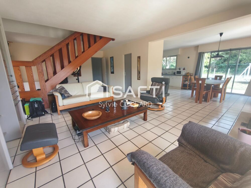 Maison 7 pièces 151 m² · à La Chapelle-des-Marais · 151 m² · 329 900 €