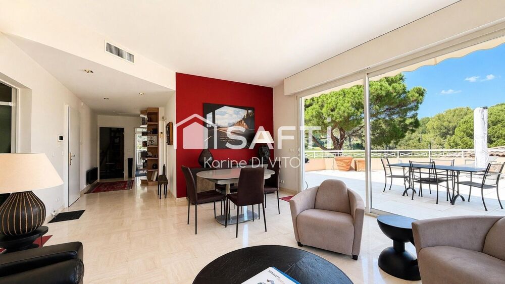 Appartement dexception en dernier étage au calme