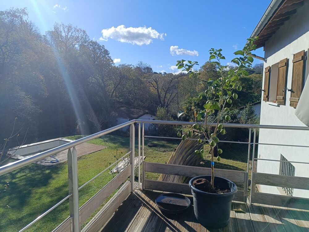 � vendre  Maison Saint-P�e-sur-Nivelle (64310)