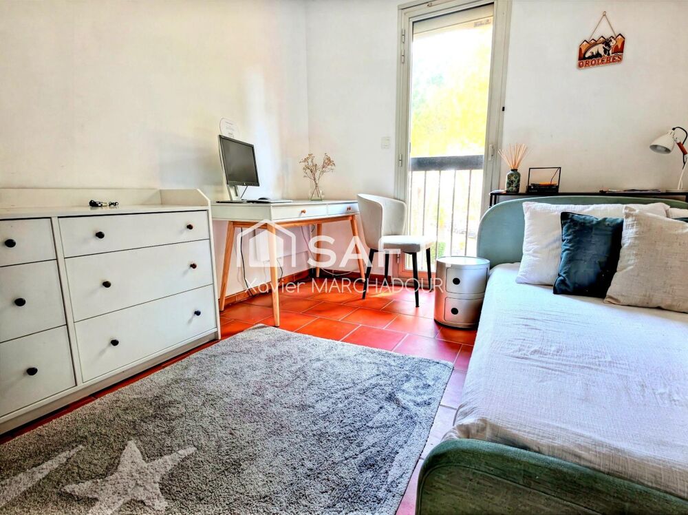 Vente Appartement T3  avec vue panoramique, dernier étage et piscine Cassis