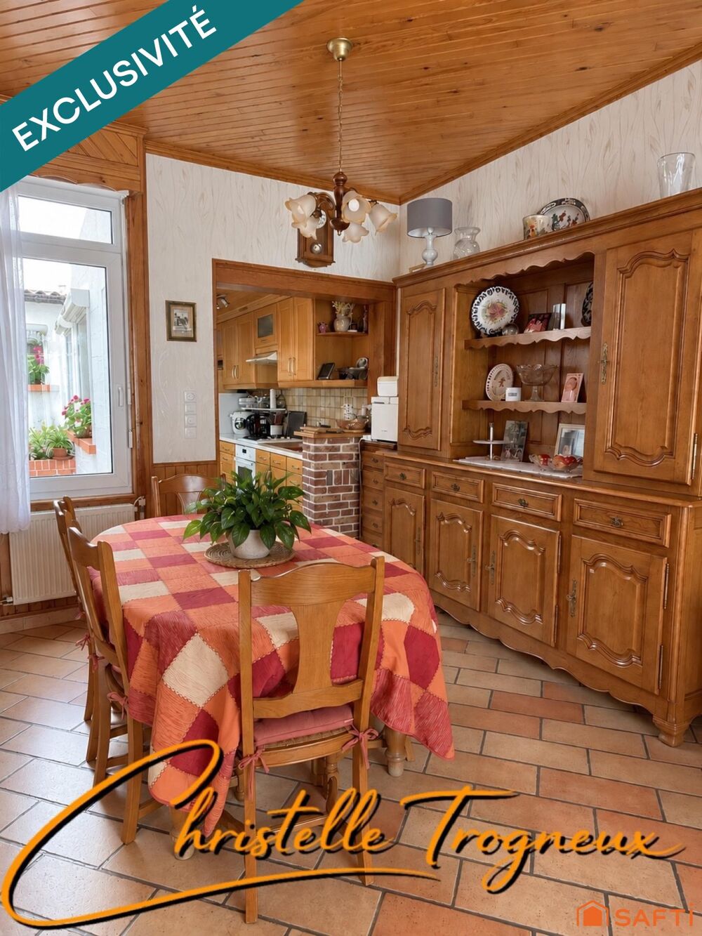 EXCLUSIVITÉ À AMIENS  3 CHAMBRES, BUREAU, COUR ET GARAGE POSSIBLE !