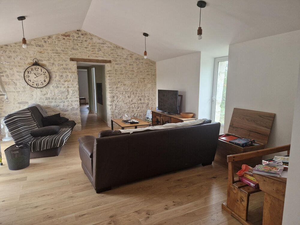 GRANDE MAISON DE PLAIN PIED FAMILIALE DE 160M² AVEC SES DEPENDANCES