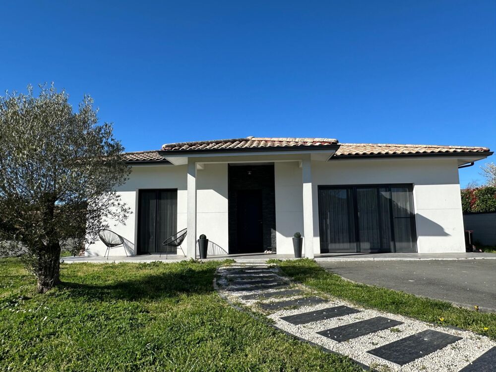 Vente Maison Maison récente de 143 m² avec piscine – Environnement calme à Croignon Creon