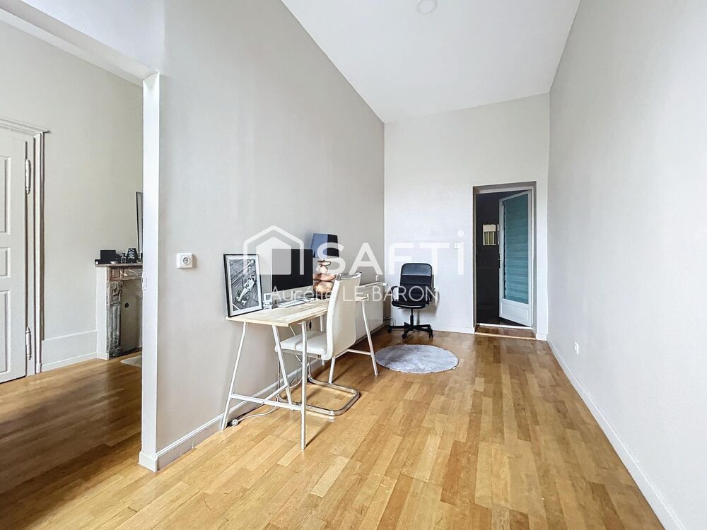 Vente Appartement PONT-À-MOUSSON – Appartement 4 pièces 70 m² avec cour privative, parking et terrasse Pont-a-mousson