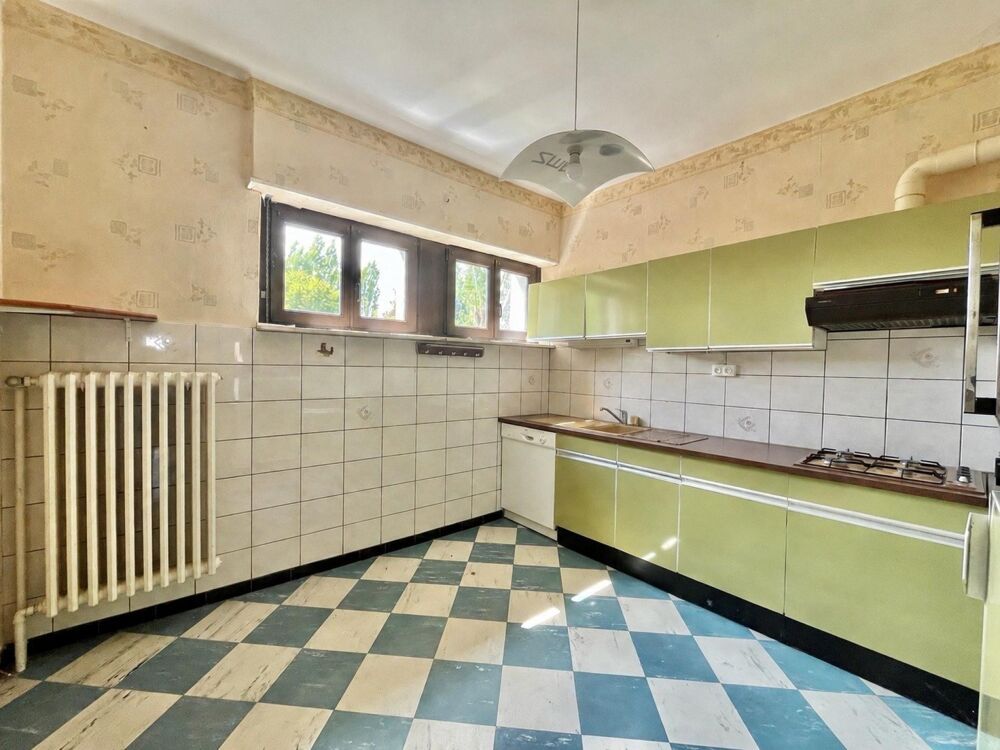 Vente Maison FAULQUEMONT – Maison de plain-pied sur sous sol complet, cadre verdoyant et 76 ares de propriété Faulquemont