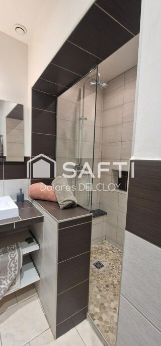 Maison � vendre 8 pi�ces 205 m�