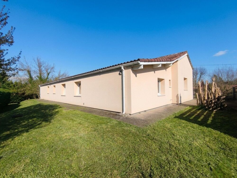 Vente Maison Séjour lumineux et grand terrain constructible Roquefort