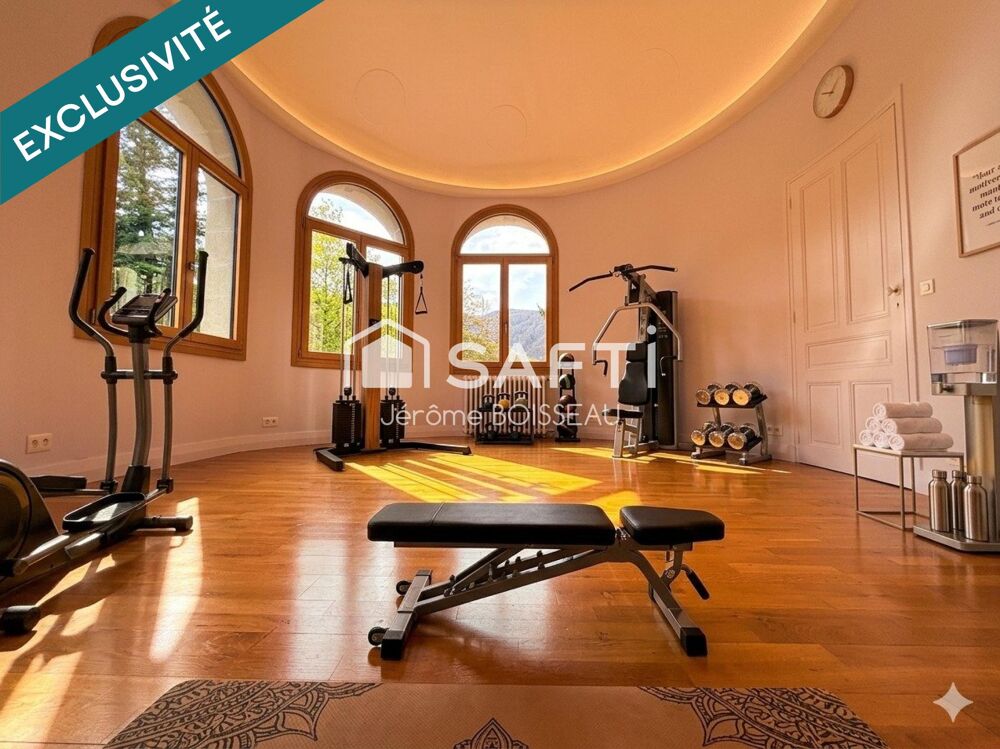 Mas d'exception de 495 m2 , 7.5 hectares de nature et charme absolu