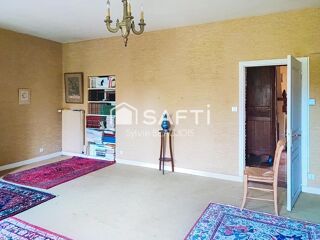  Maison  vendre 15 + pices 415 m