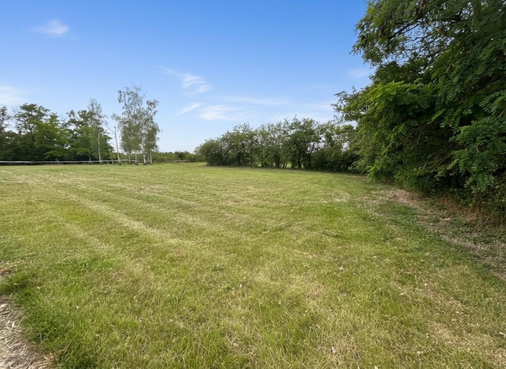 Vente Terrain Terrain constructible de 796 m² viabilisé – Calme absolu proche Blois Maves