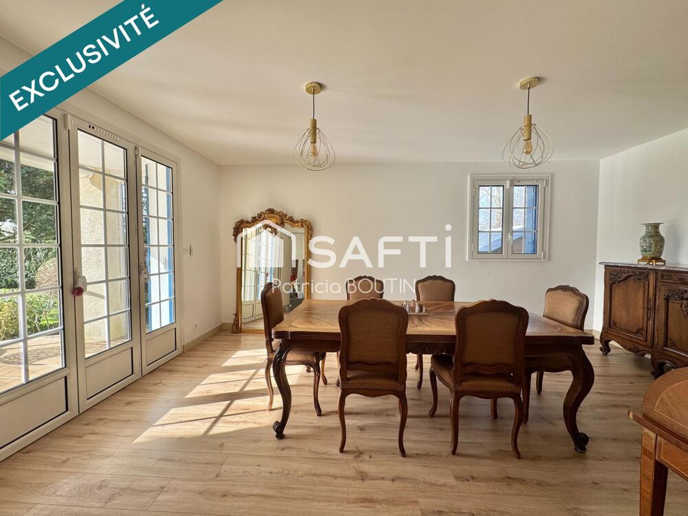 PAVILLON 3 CHAMBRES, BUREAU ET DOUBLE GARAGE + PISCINE A MAGNE !