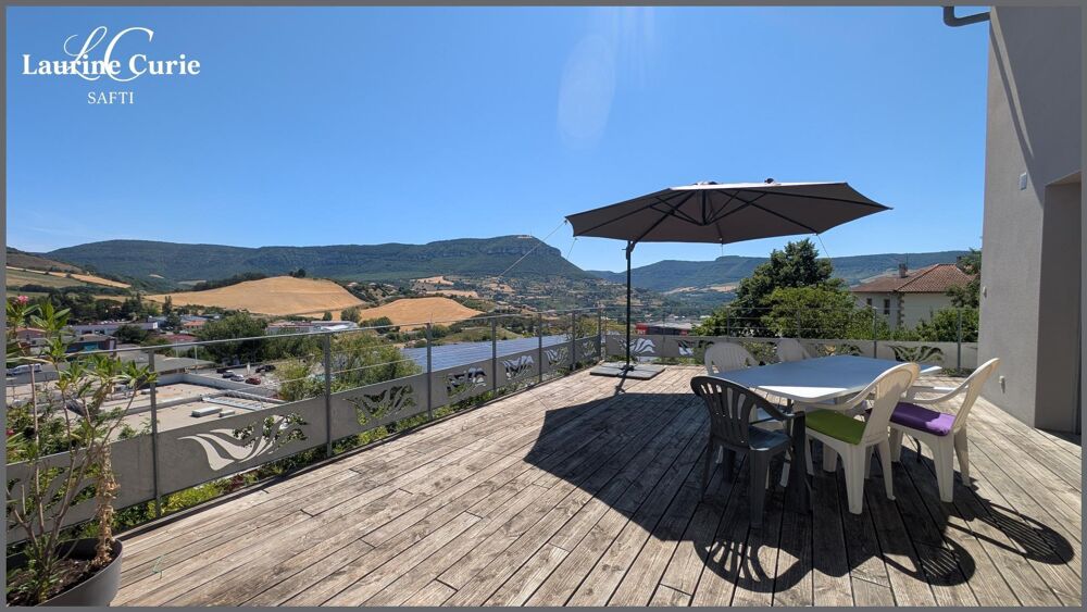 Maison T6 de 160m² avec plus de 120m² de sous-sol