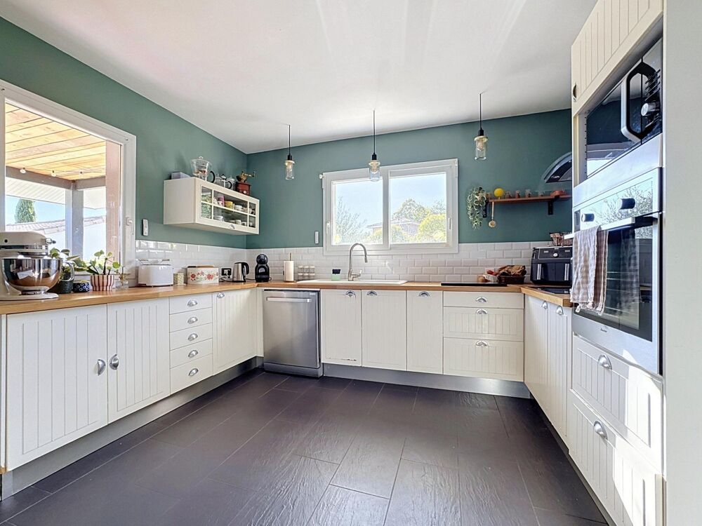 Vente Maison Maison de 143 m2 avec garage et piscine lagon Creon