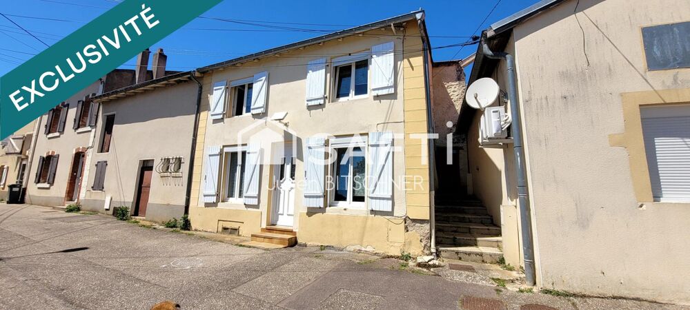 maison au centre du village