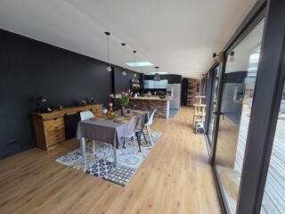  Maison � vendre 10 pi�ces 215 m�