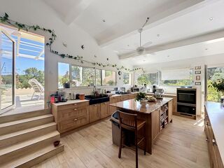  Maison à vendre 8 pièces 215 m²